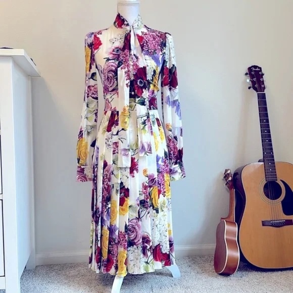 Dolce & Gabbana colorful floral long silk dress. NWT, size 40 (Canada sz 4) - Picture 1 of 14
